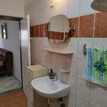 Rozi Vendeghaz Διαμέρισμα Szolad